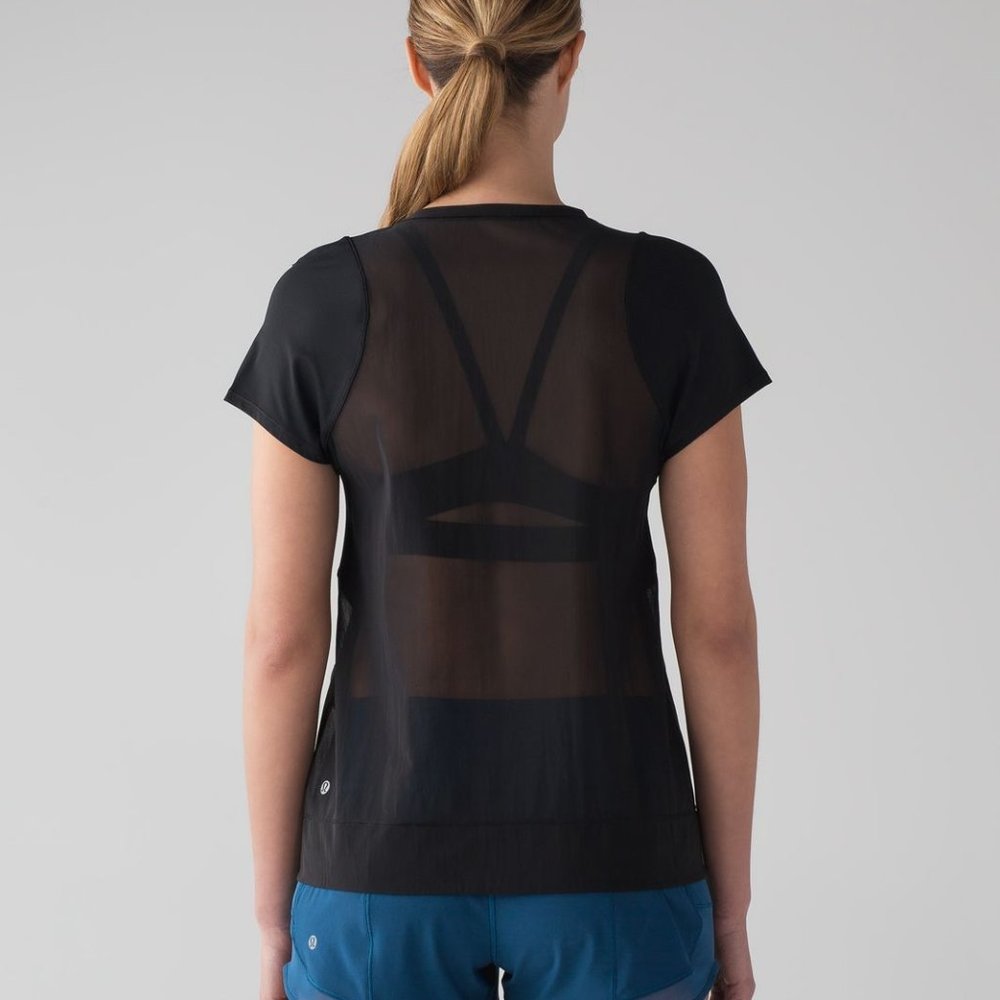 Lululemon Mesh back tee